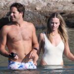 Margot Robbie y Tom Ackerley