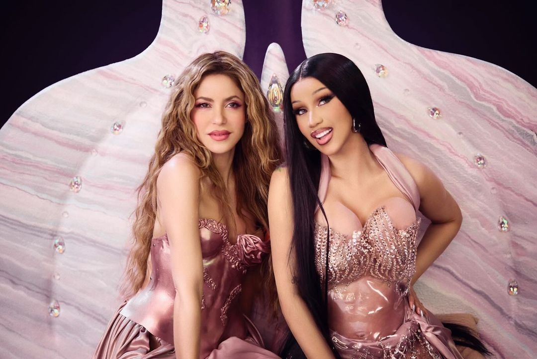 Shakira y Cardi B