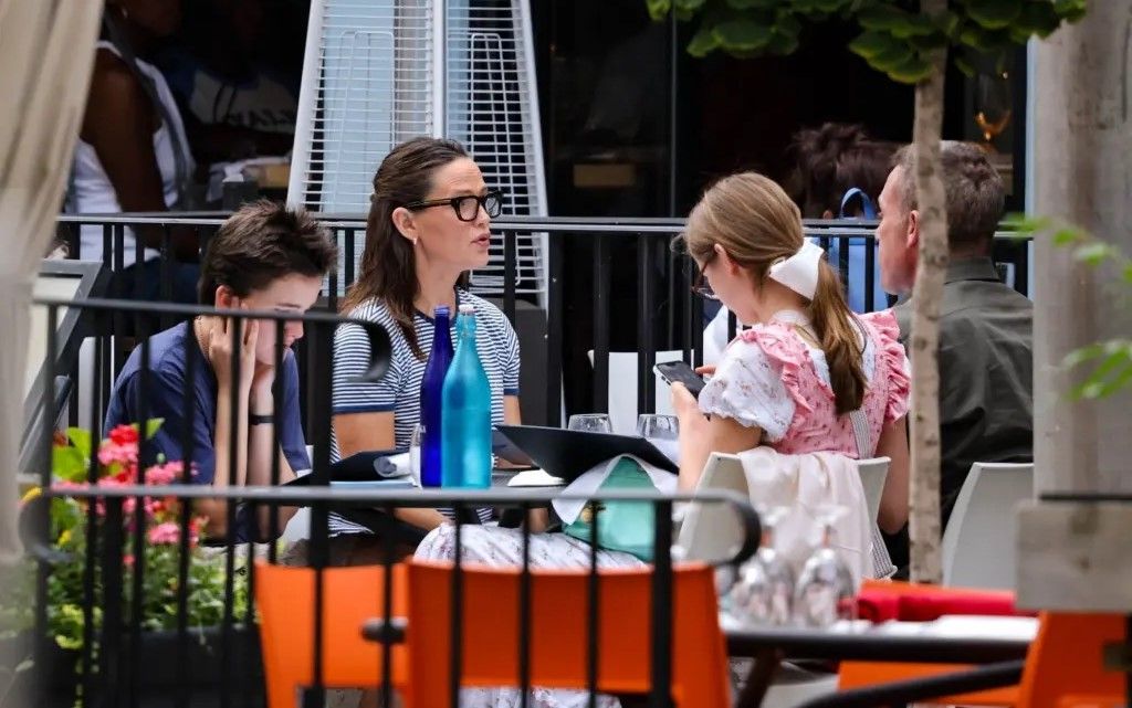 Ben Affleck y Jennifer Garner otra vez juntos en New Haven Ben Affleck y su familia